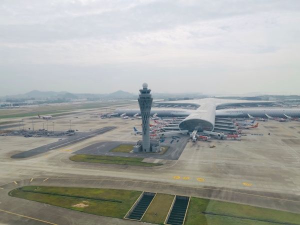 首条内地直飞香港国际机场直升机航线首航成功
